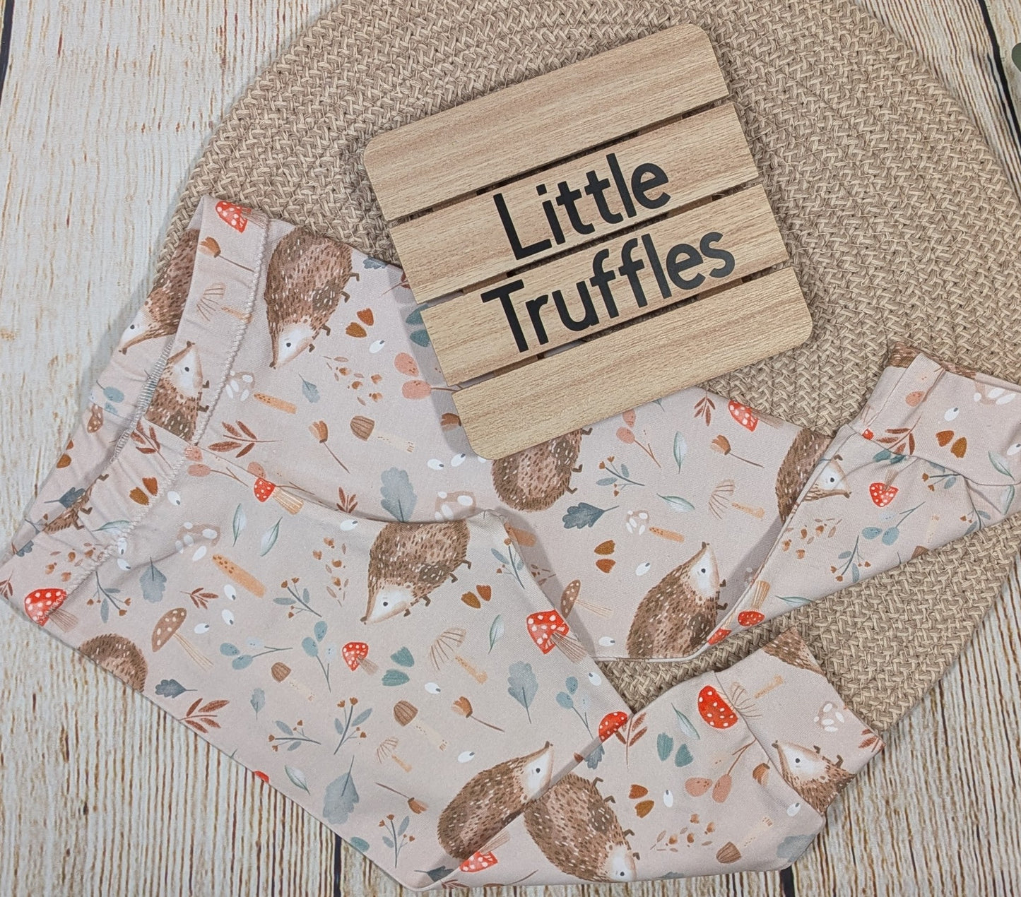 Hedgehog print leggings