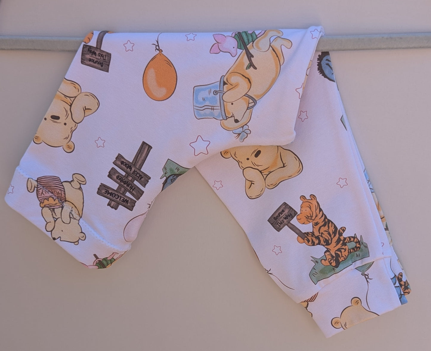 Classic Pooh with Balloons print leggings